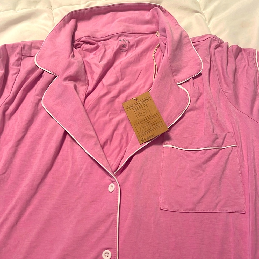 Kyte baby button up pink pj shirt